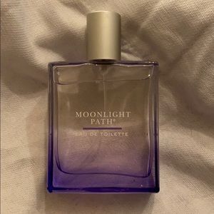 Moonlight Path fragrance